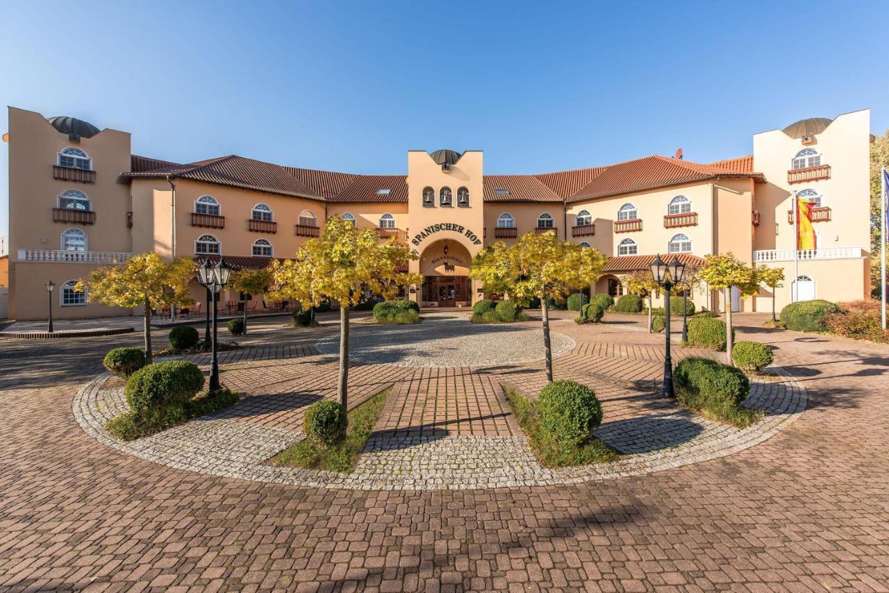Hotel Spanischer Hof Groeditz ภายนอก รูปภาพ