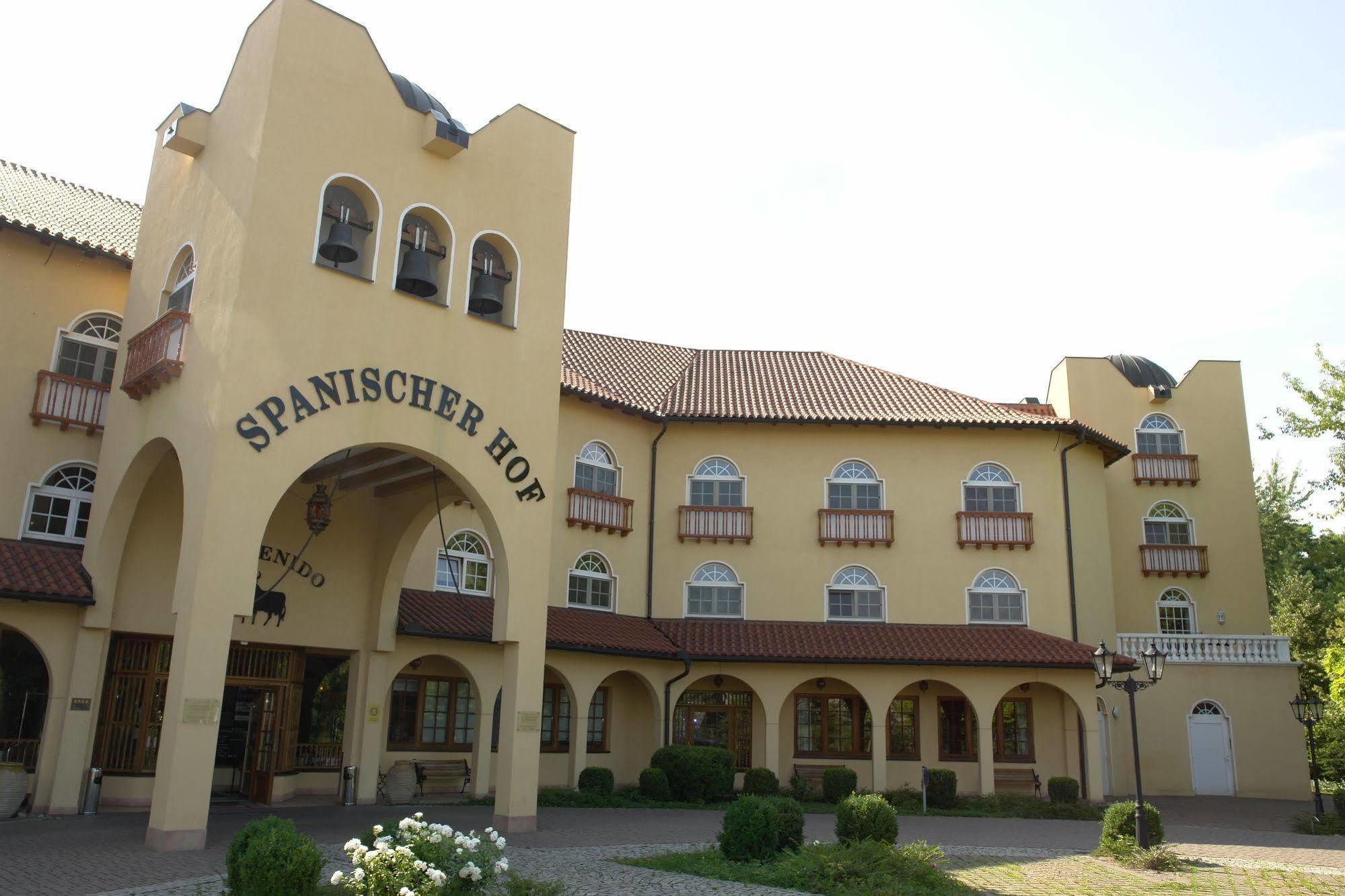 Hotel Spanischer Hof Groeditz ภายนอก รูปภาพ